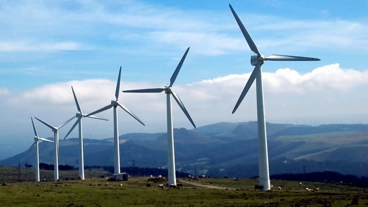 wind turbines generating green energy